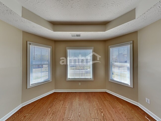 Photo - 51 Wayne Meadows Ct