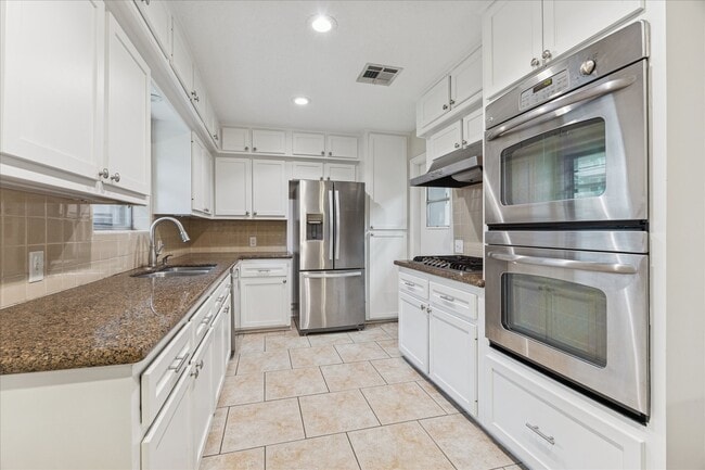 Photo - 1807 Locksford St