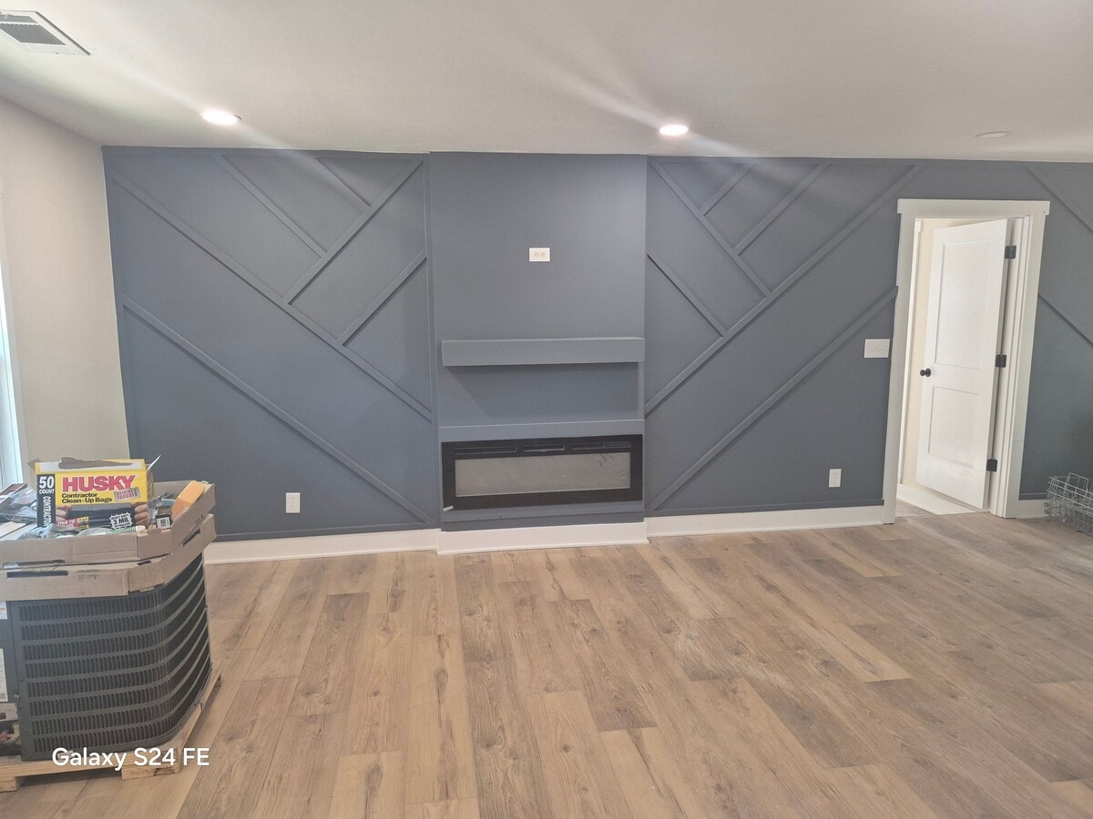 Photo - 120 N Williams St