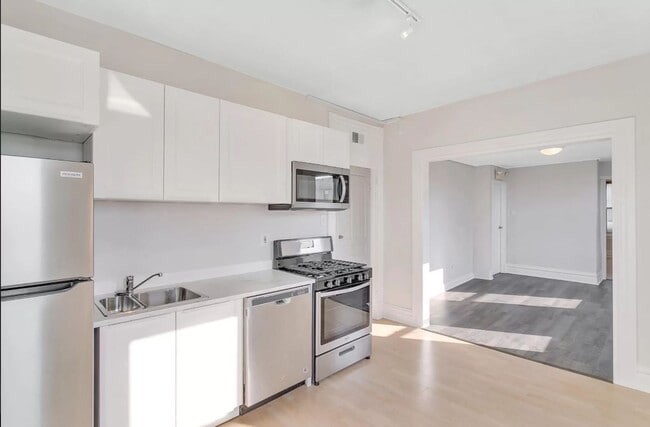 Photo - 5815 Ellsworth Ave Unit 1