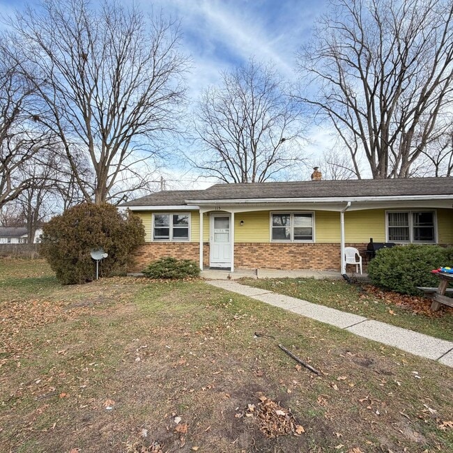 Photo - Remodeled Two bedroom duplex in Kellogsville School District!