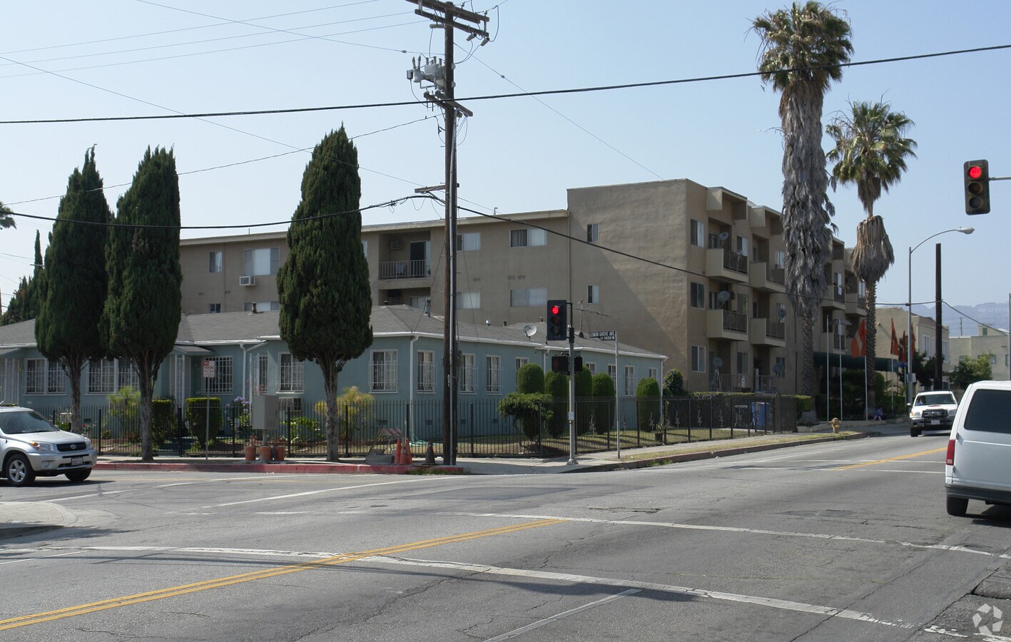 Studio Pointe Apartments - Studio Pointe Apartments