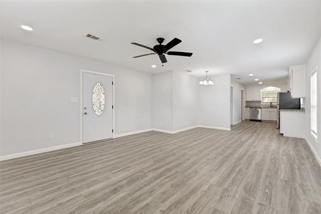 Photo - 1110 N Ross Ave