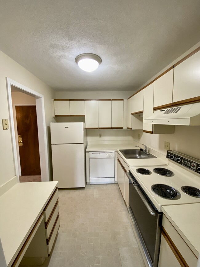Photo - 197 Cambridge St Apartments Unit 2