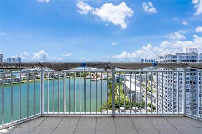 Photo - 18081 Biscayne Blvd Unidad 1903