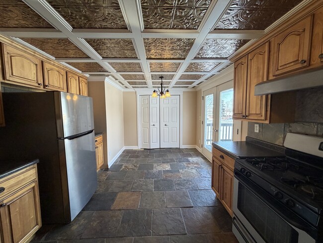 Photo - 11614 Algonquin Rd