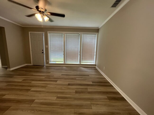 Photo - 760 Highway 30 Unidad B