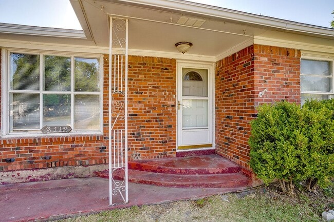 Photo - 3112 Willow Park St