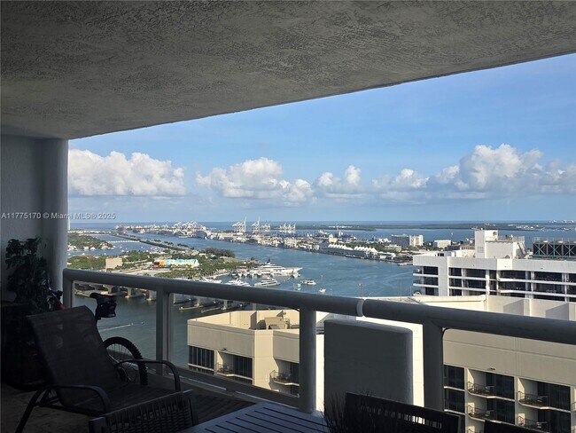 Photo - 1717 N Bayshore Dr Unit B-4141