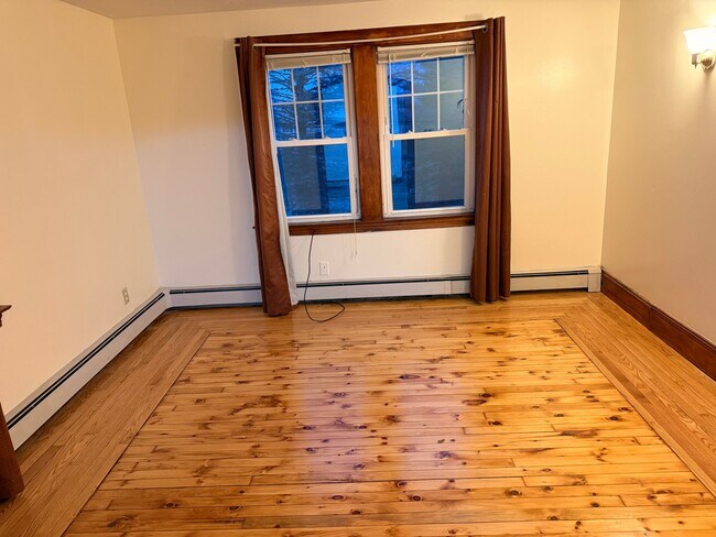 Photo - 19 Victory Ave