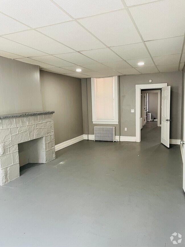 Building Photo - 331 W Philadelphia St Unit 331 W Philadelphia st 2nf Rental