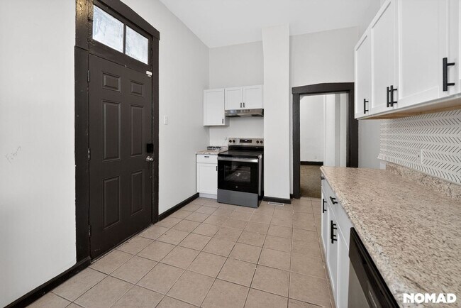 Photo - 2636 Arsenal St