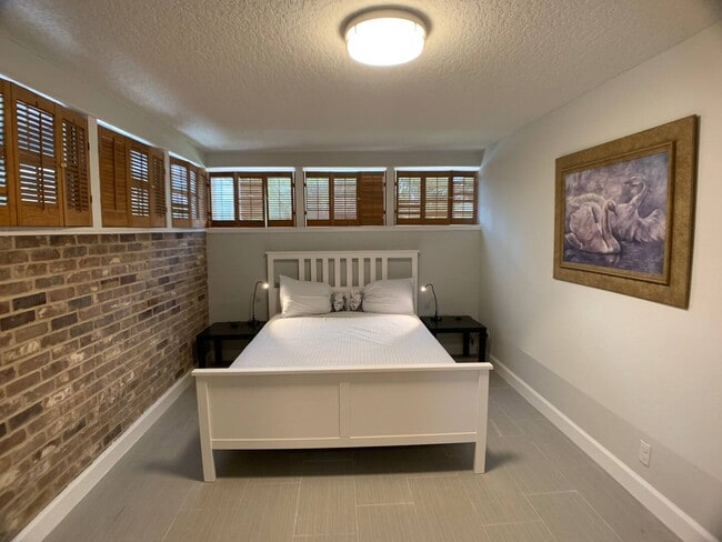 Photo - 7161 Balboa Rd