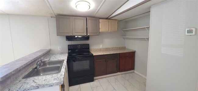 Photo - 2263 Stanley Rd