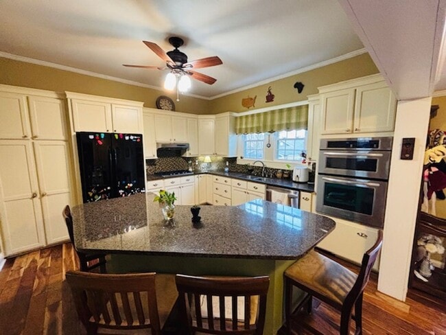 Photo - 109 S Rose Ave