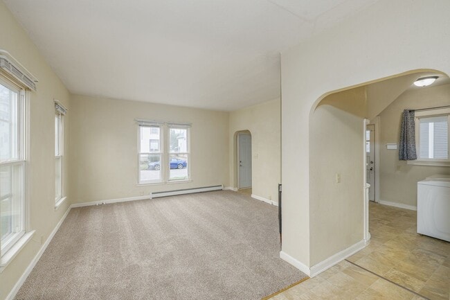 Photo - 189 E Merrill Ave Unit 189 E Merill Ave - 1