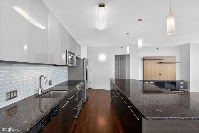 Photo - 2101 Market St Unit 3103