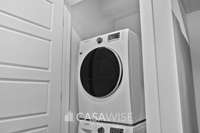 Photo - 8023 Cedric Mah Rd