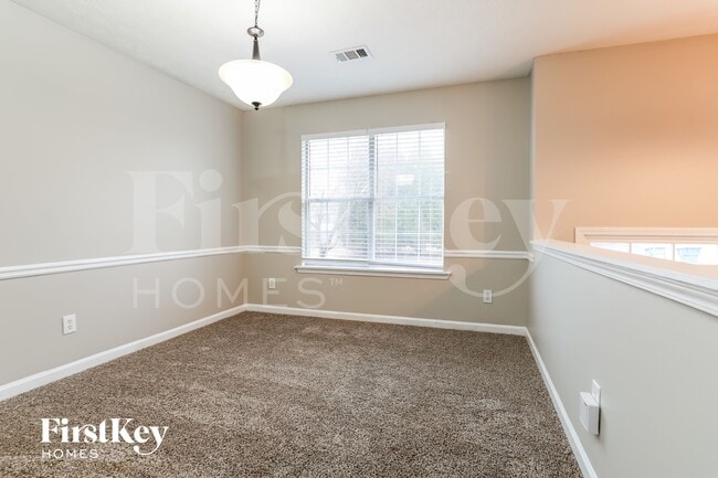 Photo - 204 Whistleville Ct