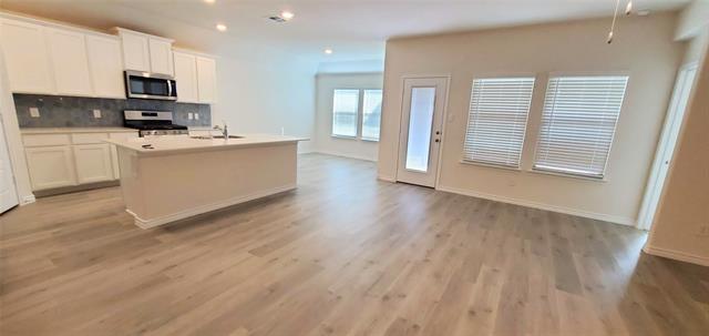 Photo - 2107 Camellia St