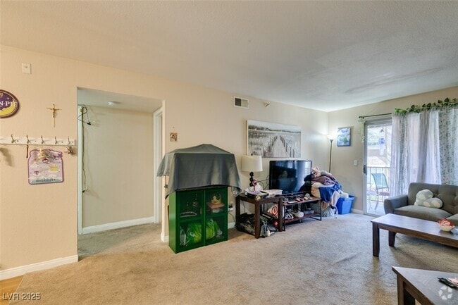 Building Photo - 2750 S Durango Dr Unit 2012 Rental