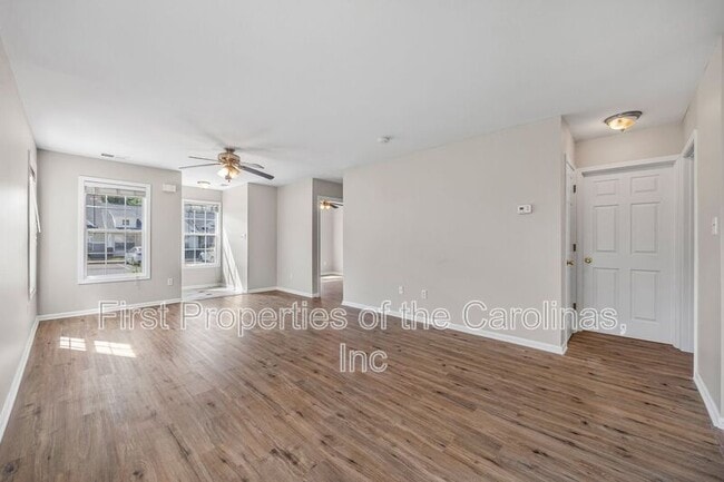 Photo - 1544 Tiana Way