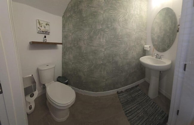 Photo - 635 Longboat Dr