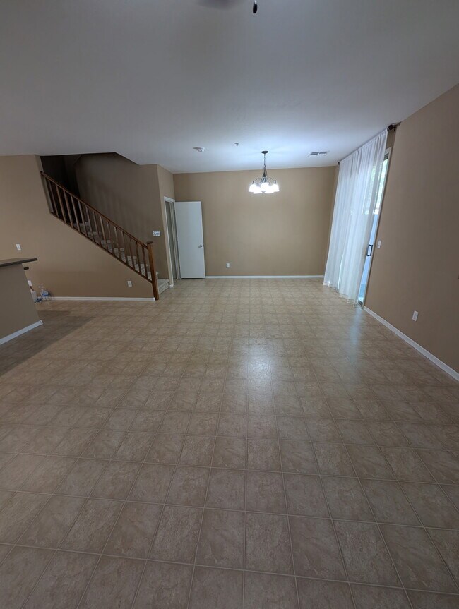 Photo - 1250 S Rialto