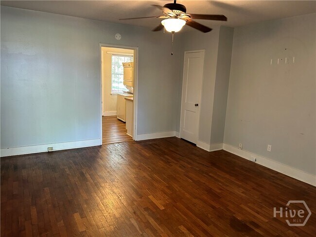 Photo - 253 Springdale St