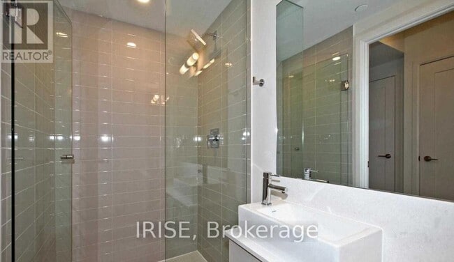 Photo - 27 Bathurst St Unit 601w