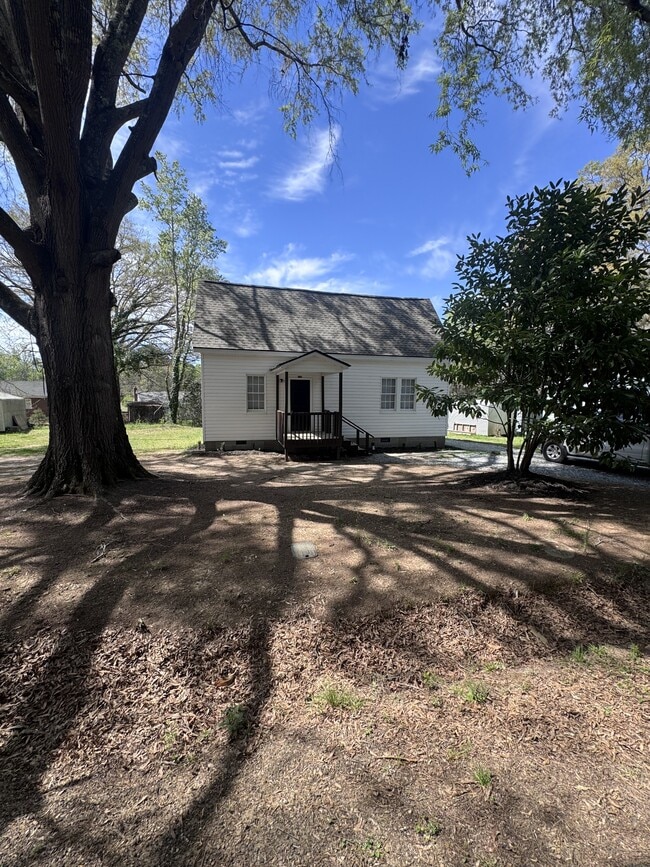 Photo - 105 Murray Dr