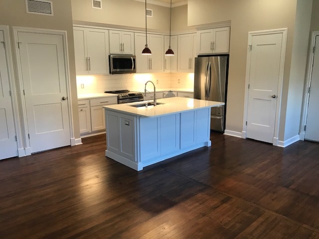 Building Photo - 205 N Williams St