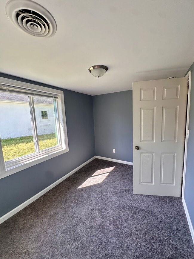 Photo - 106 Neville St