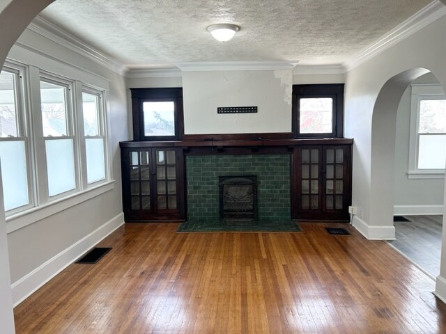 Photo - 1120 Hoefgen St