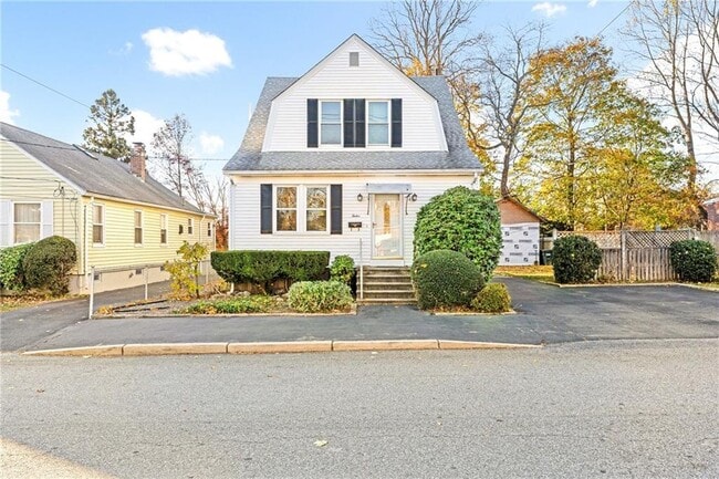 Photo - 12 Lookout Ave