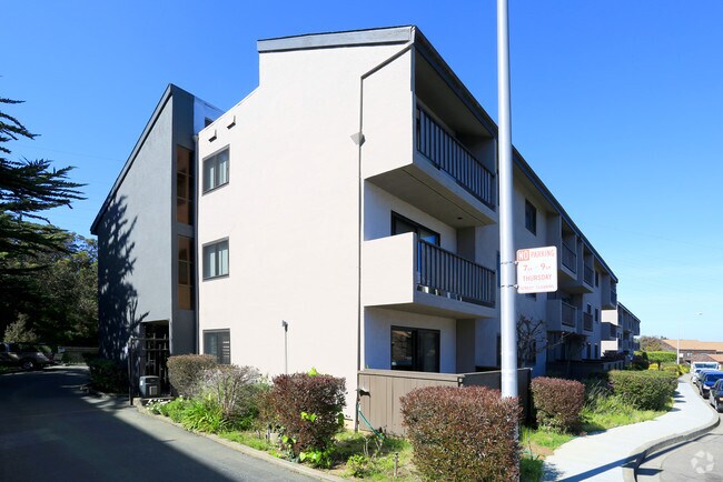 50 Hyde Ct