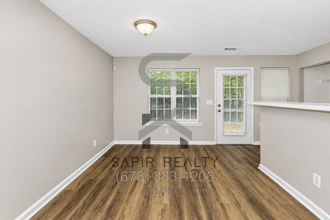 1908 Shawn Wayne Ct SE