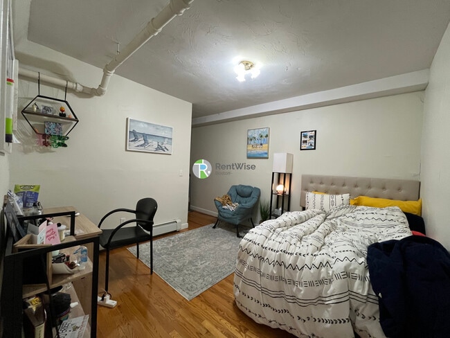 Photo - 18 Euston St Unit 1