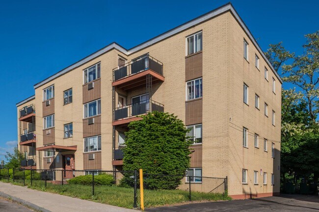 20 Thorn St Unit 2
