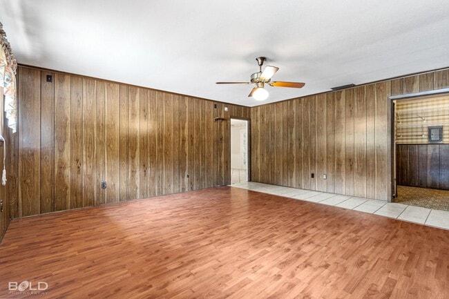 Photo - 3 Bedroom 2 bath Brick Home!