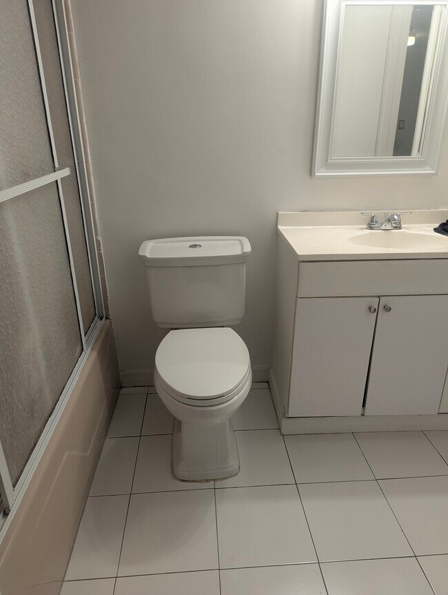 Photo - 20400 NW 7th Ave Unit Cozy 1-bedroom Miami