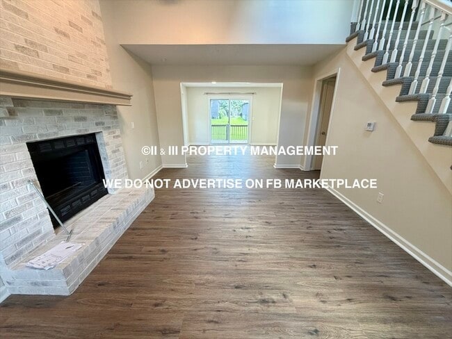 Photo - 10807 Haskins St