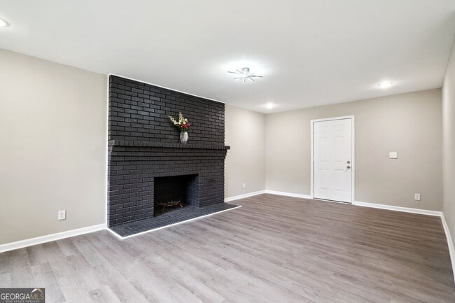 Photo - 3583 Steinhauer Rd