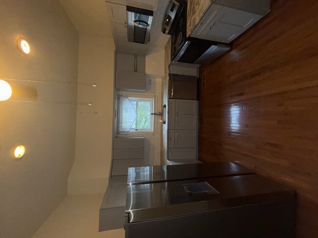 1 Broadway Unit 1 Broadway 2nd Fl