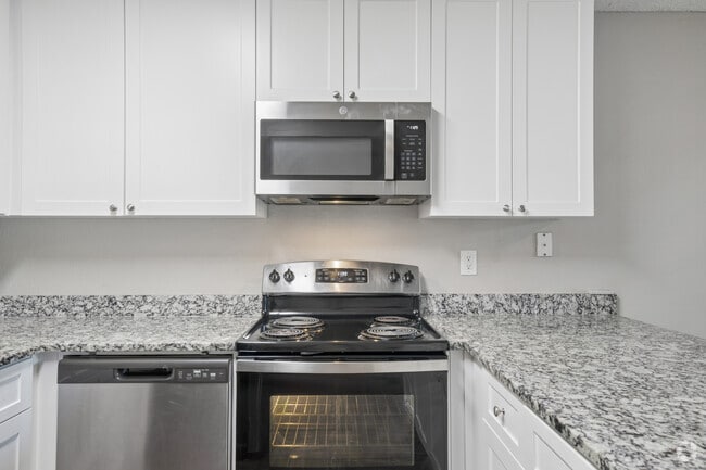 The Monterey - 2BR, 1BA - 875SF - Kitchen