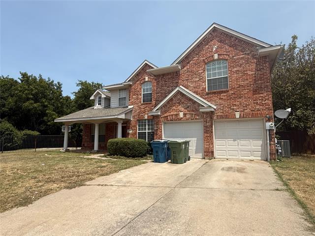 Building Photo - 1313 Baythorne Dr