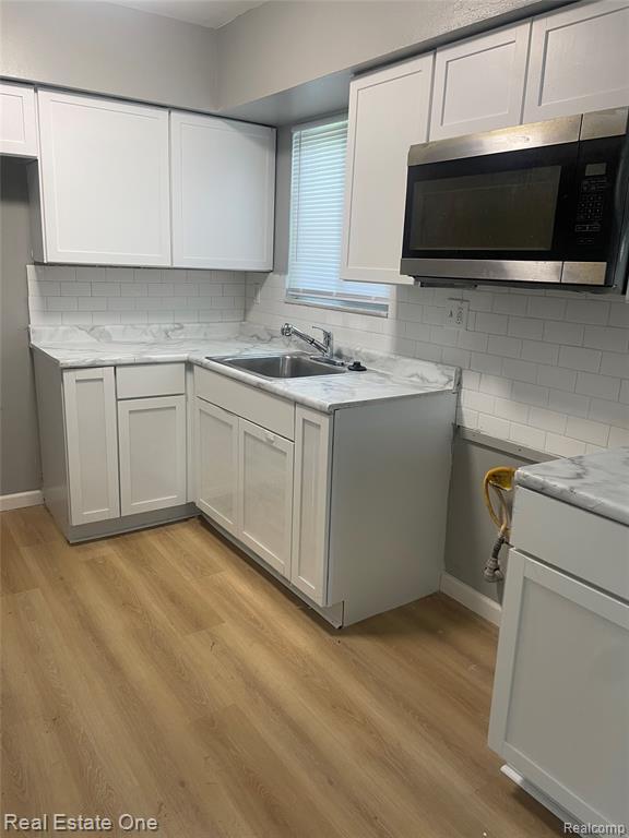 Photo - 28148 Fairfax St