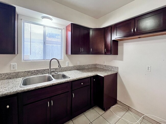 Photo - $1,949 Ashlan & Cornelia, 3 Bedroom House ...