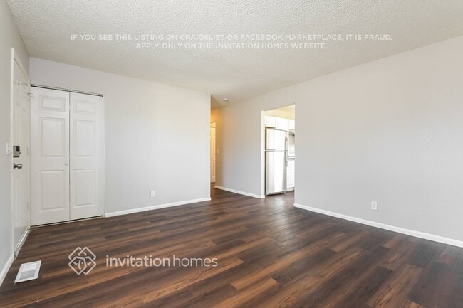 Photo - 9739 Steele St