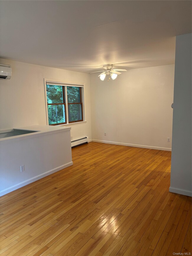 Photo - 600 NY-22